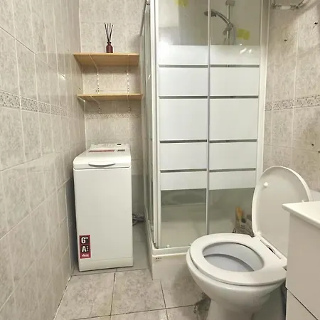 Confortable Dans Le Centre De Διαμέρισμα *