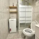 Confortable Dans Le Centre De Apartament *